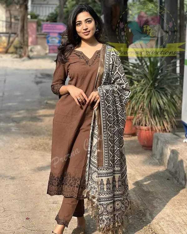 Women's Cotton Ethnic Set with Kurta, Palazzo & Dupatta(M) - Image 6